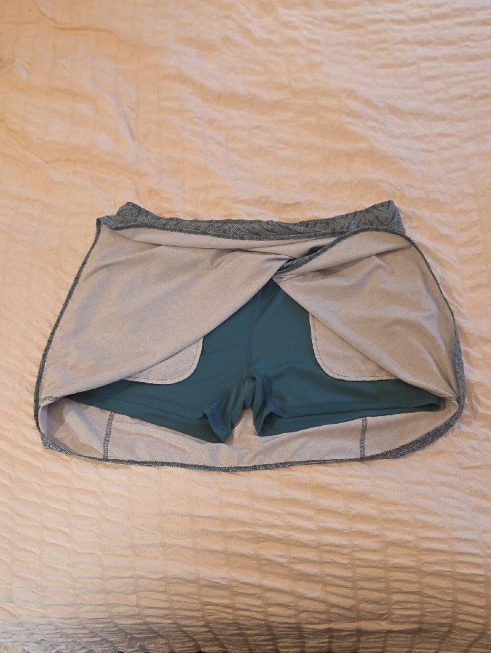 Patagonia Blue Wave-Pattern Drawstring Mini Skort - Picture 2 of 3